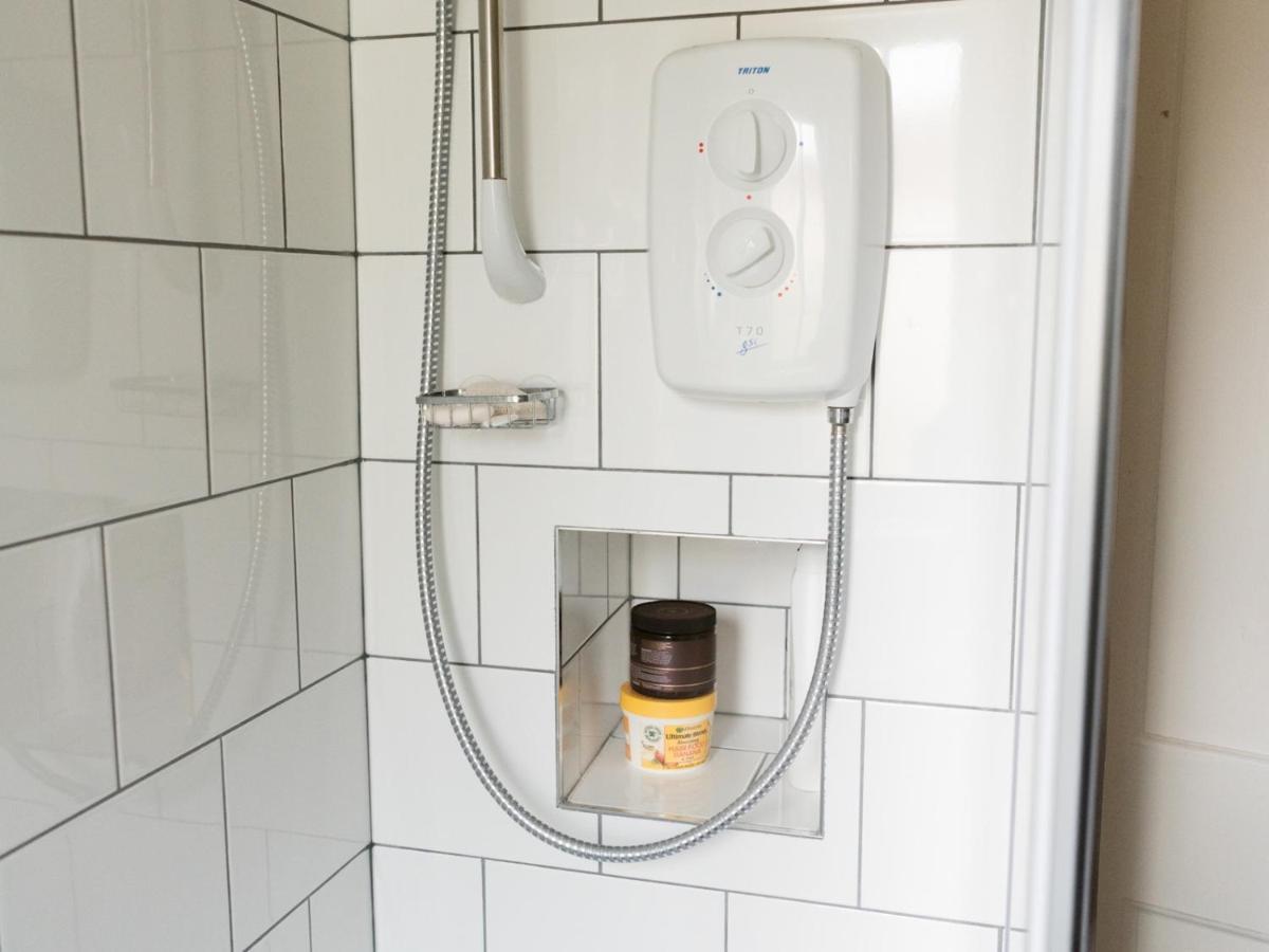 Pass The Keys Cozy Two Bed Flat Near Glasgow Airport & פאיסליי מראה חיצוני תמונה